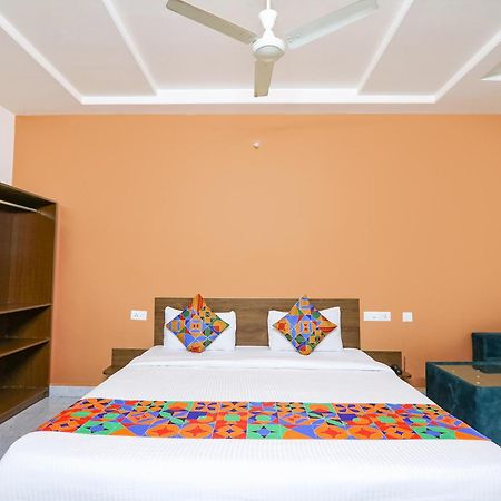 Fabhotel Golden Hitech - Nr Hitech City Гайдарабад Екстер'єр фото