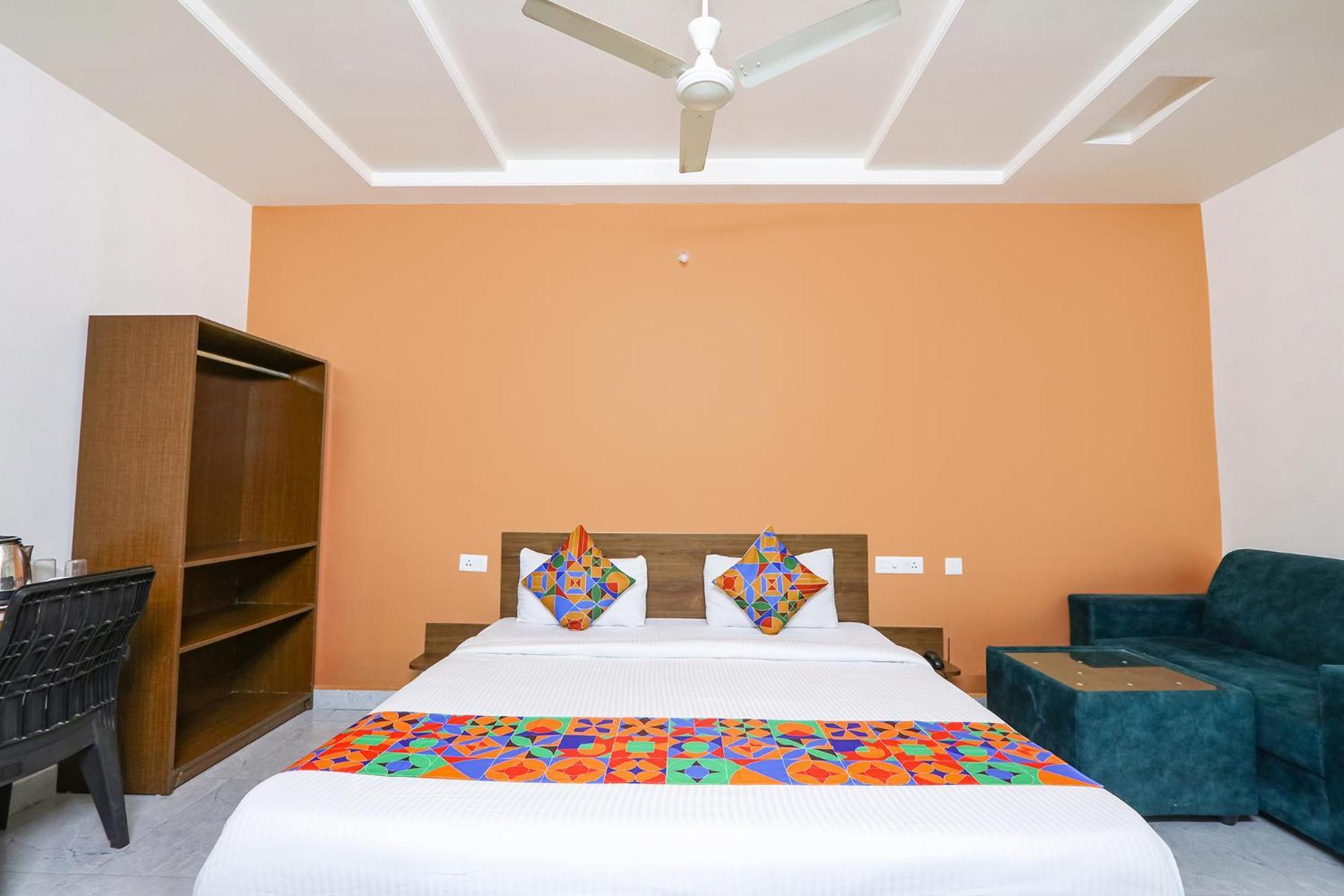 Fabhotel Golden Hitech - Nr Hitech City Гайдарабад Екстер'єр фото
